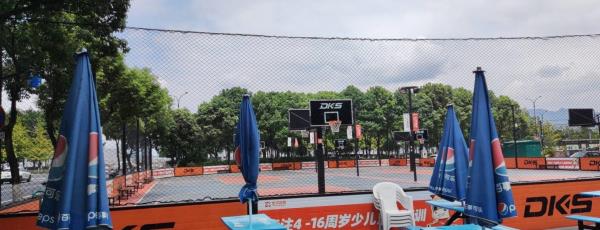 绿茵杜克体育公园