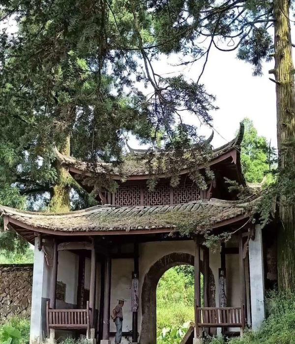 辞岭亭