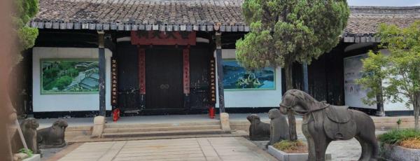 世大夫祠