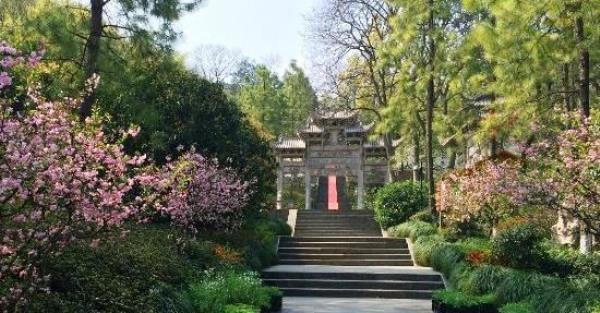 万松广场