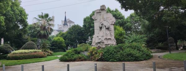 三岸滨水公园