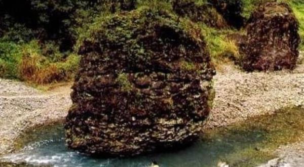 菠萝岩