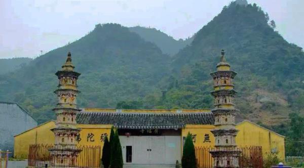 广福寺双塔