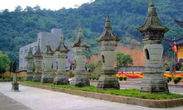 真如寺石塔