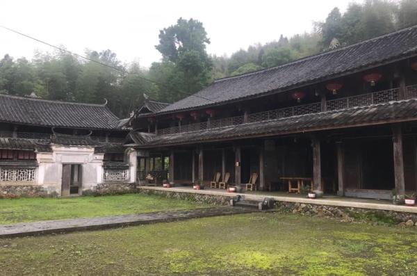 百福岩古村落