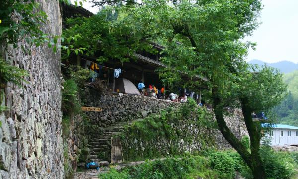 罗古村