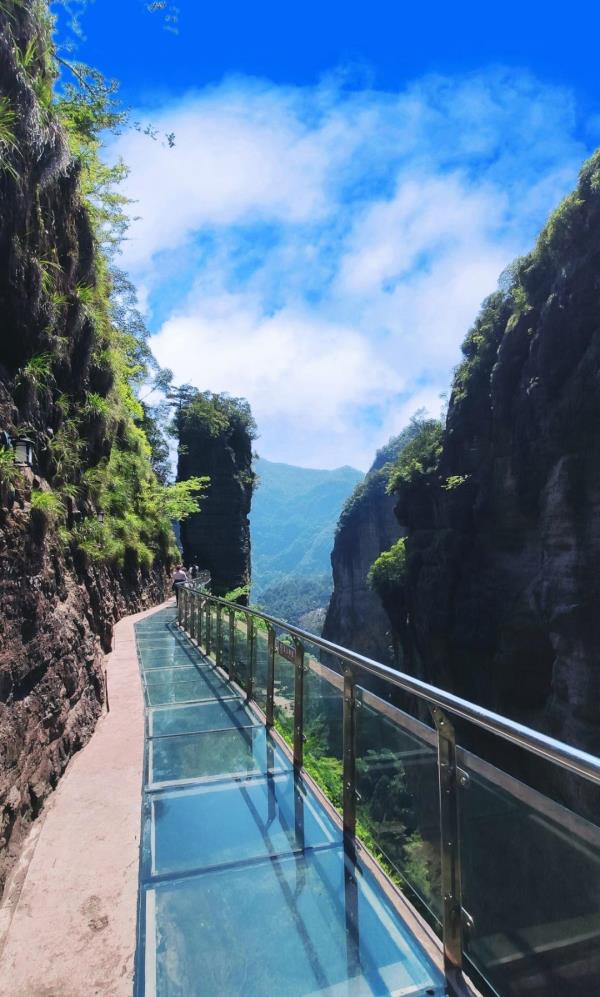 独秀峰