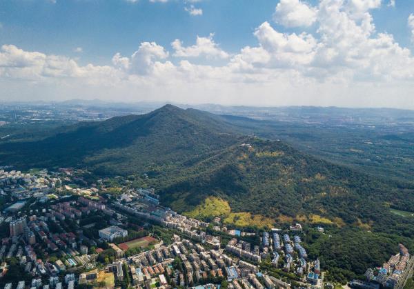 紫金山山顶公园