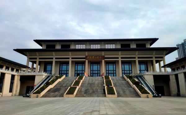 尹桂芳大剧院