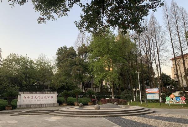 东大池公园