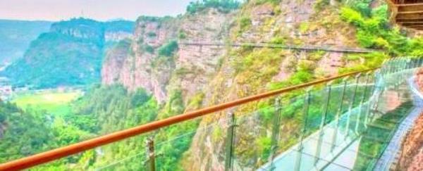绍兴玻璃桥景区