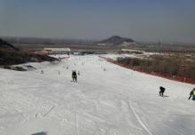 莲花山滑雪场14