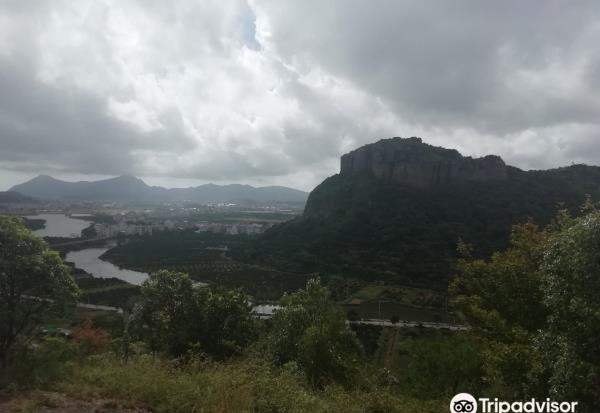 石柱灵峰