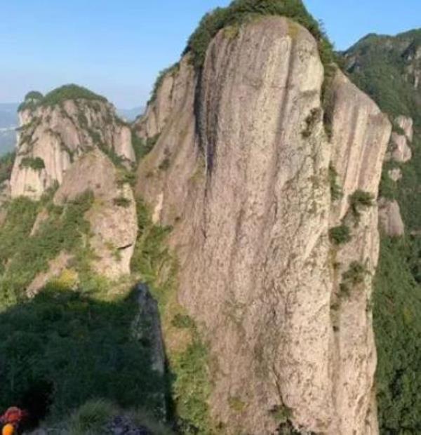 白刀岩