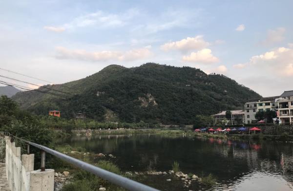 两岸三度旅游度假区