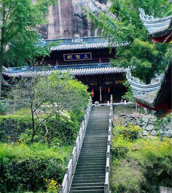 明岩古寺