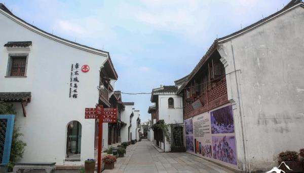 章嘉陵美术馆