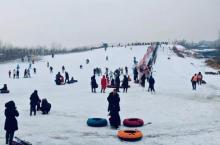 玉黛湖滑雪场1