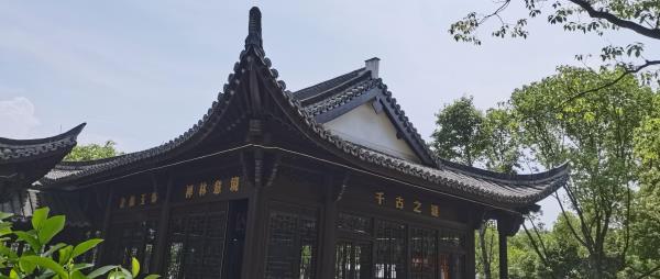 龙游石窟-二十四号洞