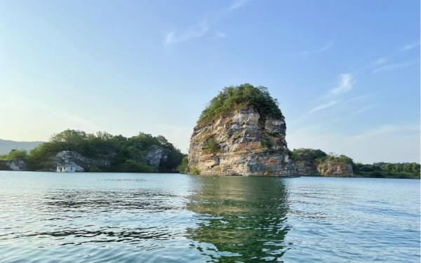 七峰湖风景区