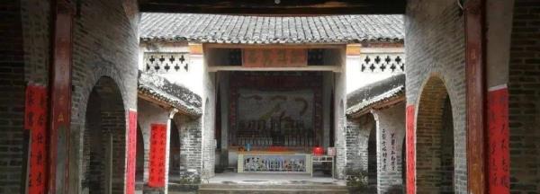 德华潘公祠