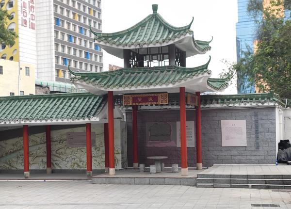 西城门瓮城遗址