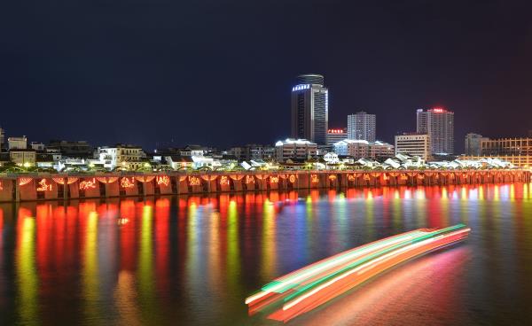 梅江夜游