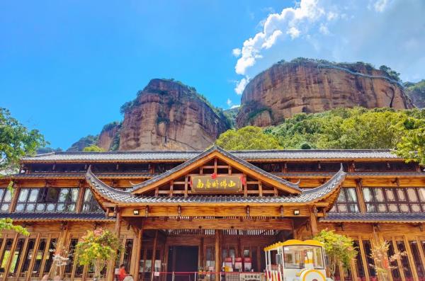 南台卧佛山景区