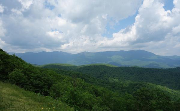 马峦山