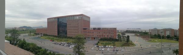吉林大学珠海学院―图书馆
