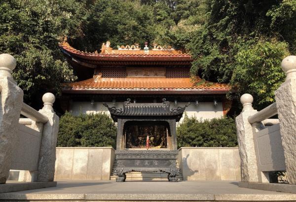 宝灵寺