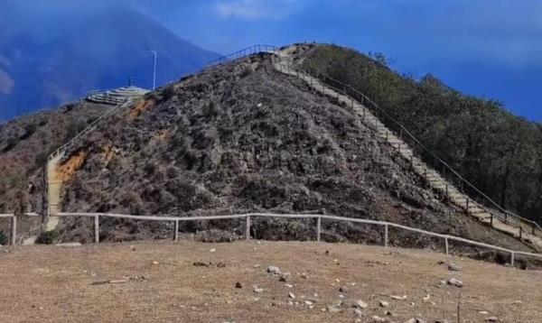 万时山