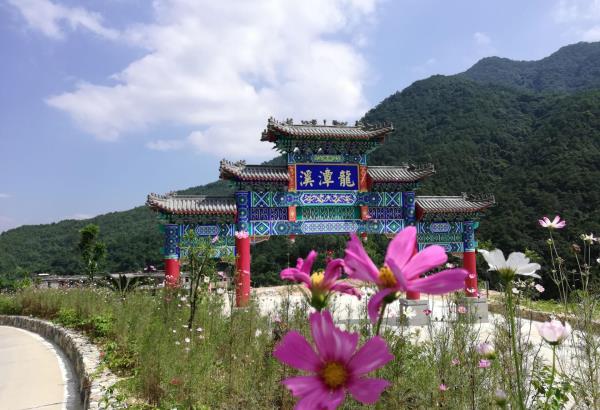 泉州龙潭溪旅游风景区