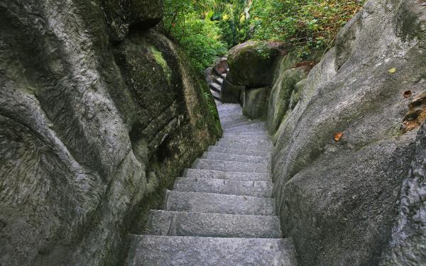 日光岩