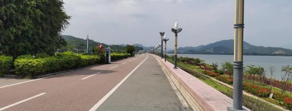 鳄渡秋风