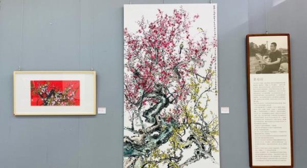 龙湖展览馆
