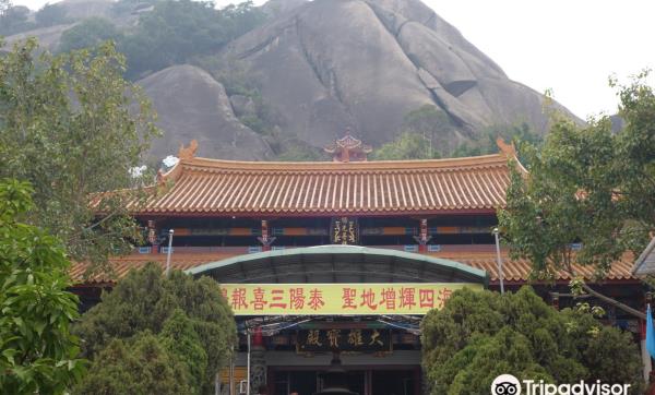 龙泉岩寺庙群