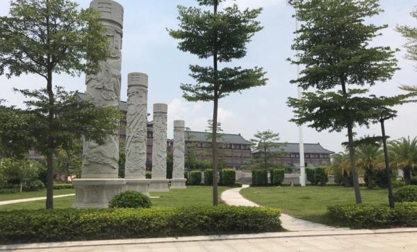 双溪清荷滨江湿地公园