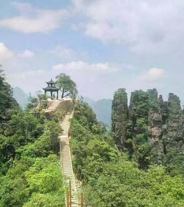 鹏山胜景