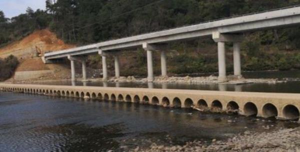 思贡峡