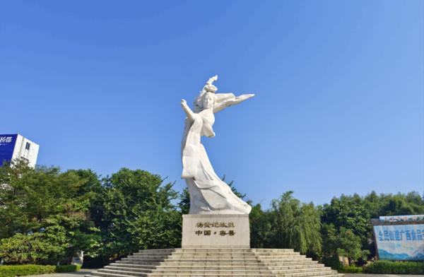 容县杨贵妃塑像