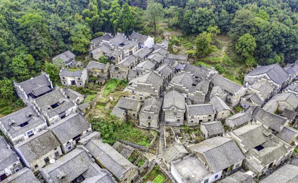 板梁古村