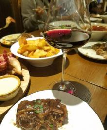XYZ Bar &amp; Restaurant4
