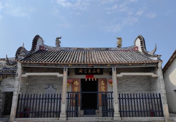 上岳朴山朱公祠