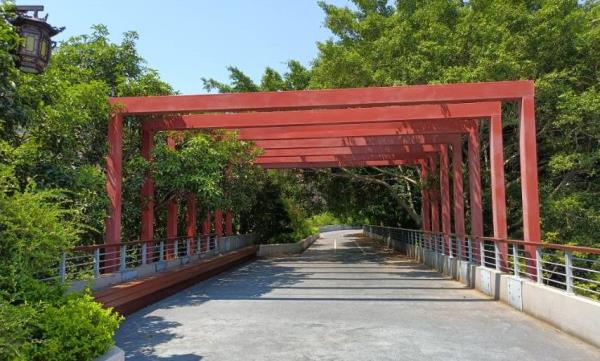 溜石塔公园