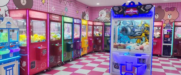蜜蜜夹公仔基地(百汇时代广场店)