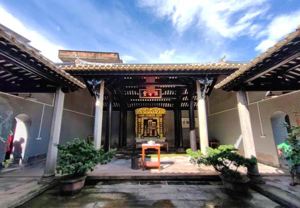 鹤山雅瑶德明祖祠