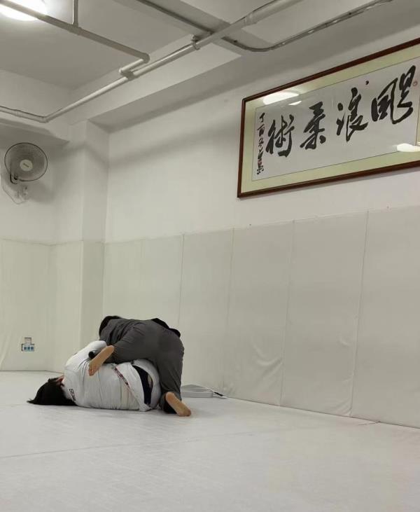 德艺同盟泰拳巴西柔术搏击俱乐部
