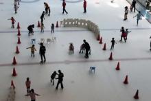 欢天雪地溜冰场1