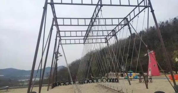 龙出没梦幻小镇